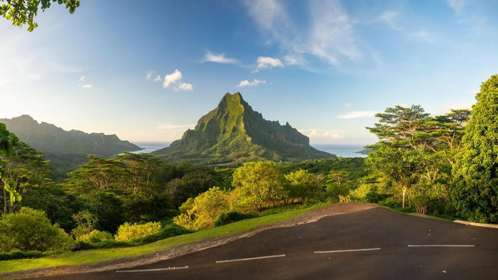 Fare One Island Moorea Haapiti 0*,  Frans-Polynesië