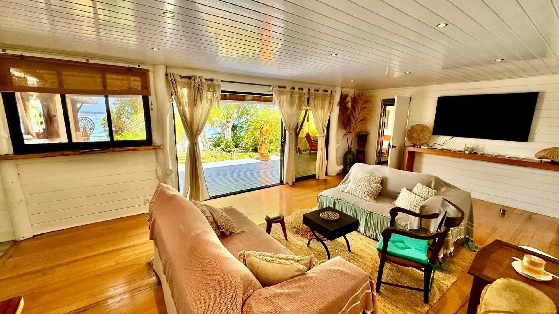 Fare One Island Moorea Haapiti Villa