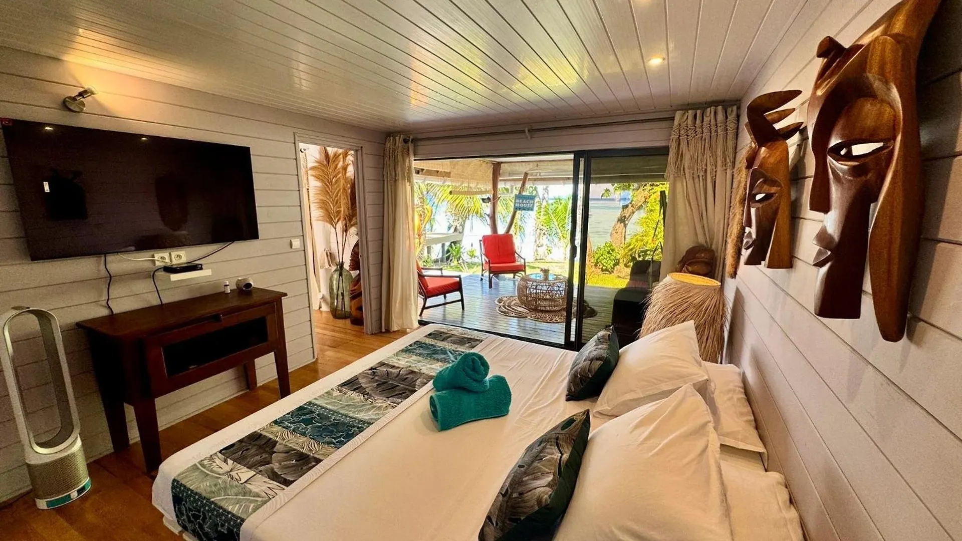 Fare One Island Moorea Haapiti